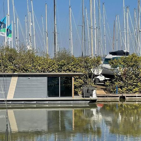 Waterfront Houseboat Near The Centre Hotel Monnickendam Luaran gambar