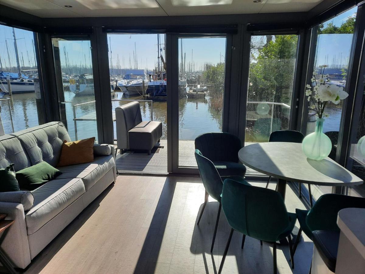 Waterfront Houseboat Near The Centre Hotel Monnickendam Luaran gambar