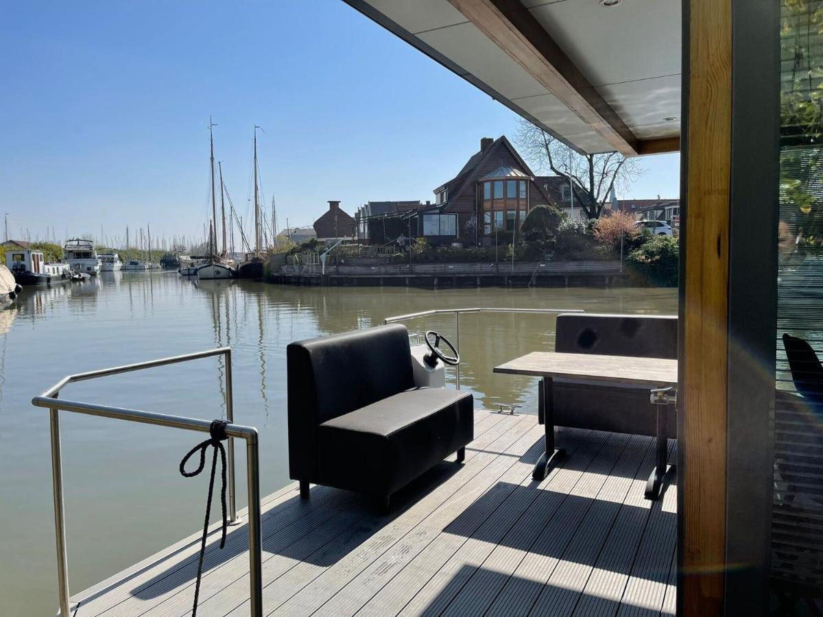 Waterfront Houseboat Near The Centre Hotel Monnickendam Luaran gambar